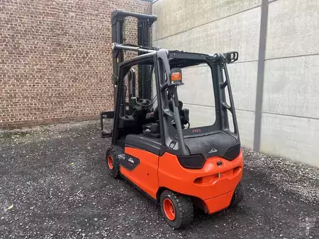 Eléctrica de 4 ruedas 2018  Linde E30L-01 (5)