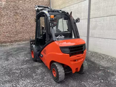 Carrelli elevatori diesel 2014  Linde H35D-02 EVO (3)