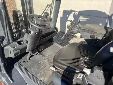 Wózki widłowe diesel 2007  Linde H25D (4)