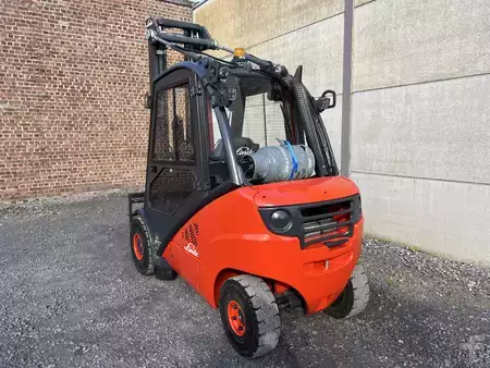 LPG heftrucks 2011  Linde H30T-01 (4)