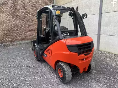 Diesel heftrucks 2015  Linde H30D-02 EVO (5)