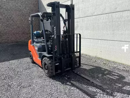 LPG heftrucks 2017  Toyota 02-8FGF25 (5)