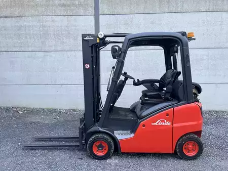 Gas truck 2008  Linde H16T (1)
