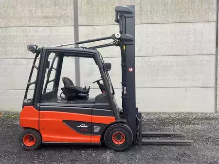 Eléctrica de 4 ruedas 2018  Linde E30L-01 (2)