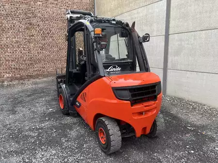Dieselový VZV 2014  Linde H35D-02 EVO (2)