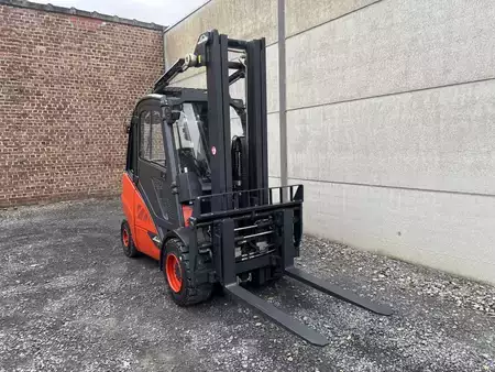 Dieselový VZV 2014  Linde H35D-02 EVO (6)