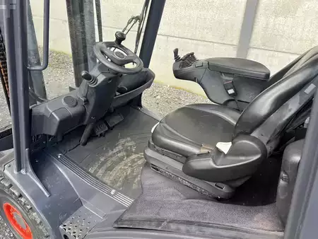 LPG Forklifts 2013  Linde H30T-02 EVO (4)