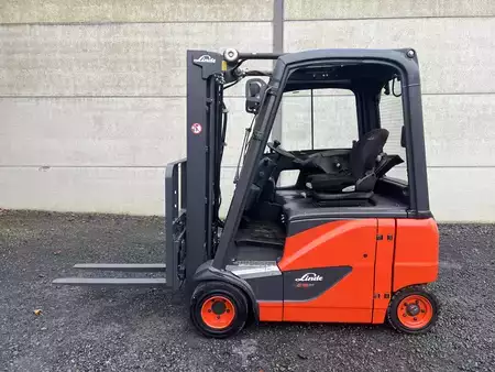Elektro 4 Rad 2014  Linde E18PH-02 EVO (1)