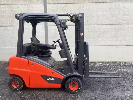 Empilhador diesel 2018  Linde H20D-01 EVO (1)