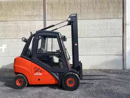 Nestekaasutrukki 2011  Linde H30T-01 (7)