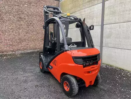 Empilhador diesel 2014  Linde H30D-02 EVO (4)