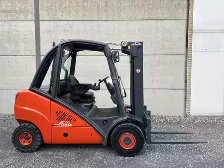 Wózki widłowe diesel 2012  Linde H35D-01 (3)