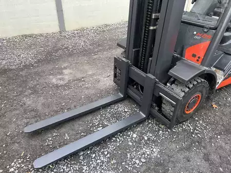 Chariots élévateurs GPL 2016  Linde H25T-02 EVO (6)