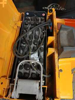 Porta-paletes elétrico 2013 Jungheinrich EJE 225 582 (3)