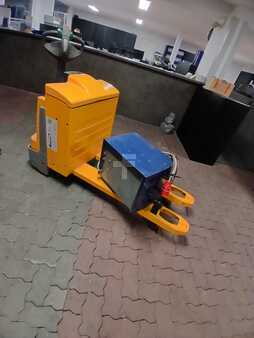 Porta-paletes elétrico 2016 Jungheinrich EJE 120 336 (2)