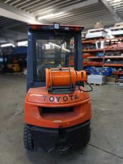 Empilhador a gás 2007  Toyota 42-7FGF25 882 (5)