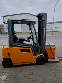 Eléctrico - 4 rodas - Jungheinrich EFG 320 370 ZT 429 (1)