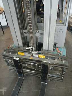 Carrelli elettrici 4 ruote 2017  Jungheinrich EFG 320 MP 592 (2)