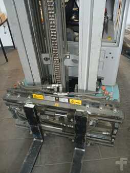 Eléctrico - 4 rodas 2017 Jungheinrich EFG 320 MP 592 (2)