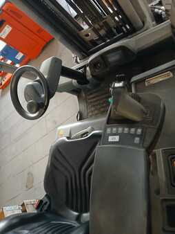 Carrelli elettrici 4 ruote 2017  Jungheinrich EFG 320 MP 592 (5)