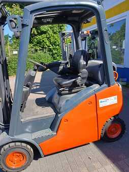 Treibgasstapler 2007  Linde H16T (2)