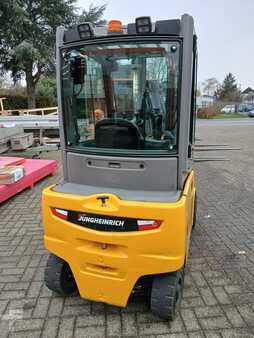 Sähkö - 4 pyör 2017  Jungheinrich EFG 320 MP (10)