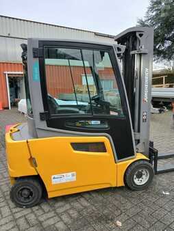 Sähkö - 4 pyör 2017  Jungheinrich EFG 320 MP (6)