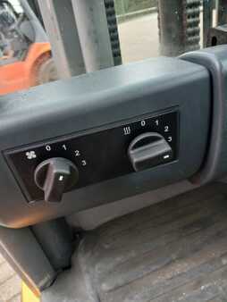 Sähkö - 4 pyör 2017  Jungheinrich EFG 320 MP (9)