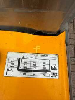 Hochhubwagen  Jungheinrich EJC 216 (4)