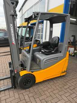Elektro 3 Rad  Jungheinrich EFG 216k (1)