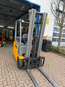 Elektro 3 Rad  Jungheinrich EFG 216k (8)
