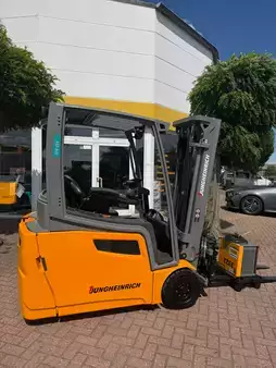 Electric - 3 wheels 2016  Jungheinrich EFG 216 (1)