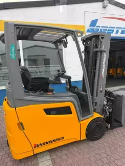 Elektro 3 Rad 2019  Jungheinrich EFG 216 (1)