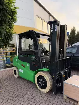 Kontejnerový vozík  Noblelift FE4P38Q (5)