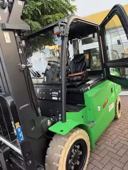 Kontejnerový vozík 2026  Noblelift FE4P50Q (1)