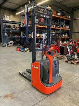 Hochhubwagen  Linde L12i (4)