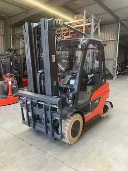 Dieselstapler  Linde H30D (1)