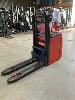 Hochhubwagen  Linde D10B (3)