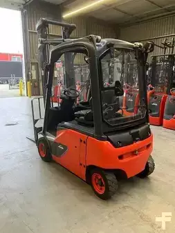 Sähkö - 4 pyör 2019  Linde E16P (2)