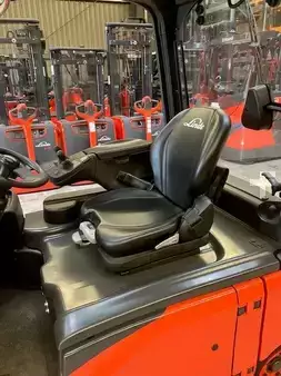 Sähkö - 4 pyör 2019  Linde E16P (5)