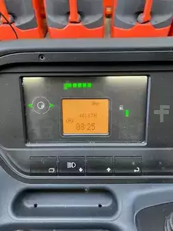 Schubmaststapler 2019  Linde R16 (7)