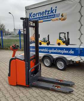 Stoccatori 2004 Linde L14i (4)