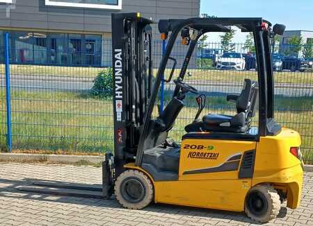 Carrelli elettrici 4 ruote 2018 Hyundai 20B-9 (4)