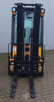 Carrelli elettrici 4 ruote 2021 Hyundai 20B-9 TS470 (3)