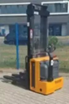 Magasemelésű béka 2010  OMG 715 BMK (4)