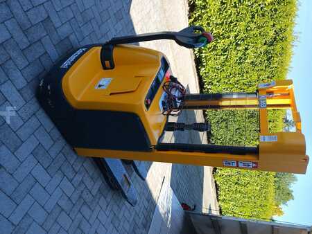 Stoccatori 2014 Jungheinrich EJC214X (4)