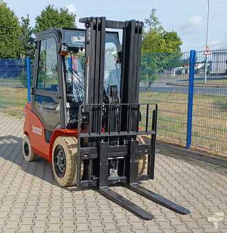 4 Wheels 2023  EP Equipment EFL353 (2)