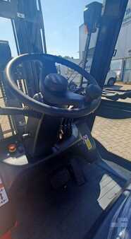 4-wiel elektrische heftrucks 2023  EP Equipment EFL353 (5)