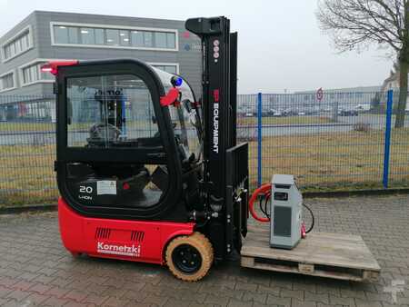 Carrelli elettrici 3 ruote 2024 EP Equipment TDL201 (1)