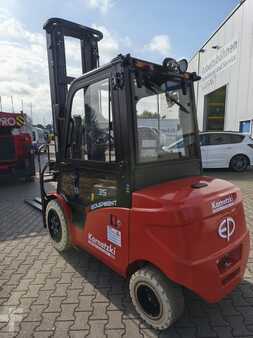 Electric - 4 wheels 2025  EP Equipment EFL353S (1)